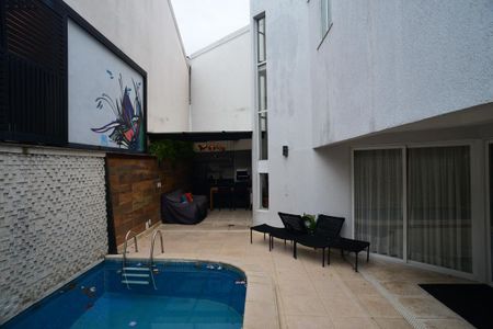 Casa de condomínio para alugar com 380m², 4 quartos e 6 vagas Casa de condomínio para alugar com 380m², 4 quartos e 6 vagasPiscina