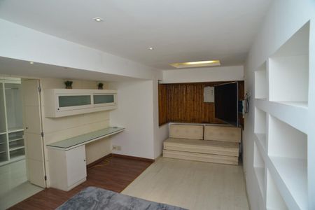 Casa de condomínio para alugar com 380m², 4 quartos e 6 vagas Casa de condomínio para alugar com 380m², 4 quartos e 6 vagasSuíte 1