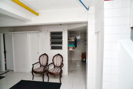Casa de condomínio para alugar com 380m², 4 quartos e 6 vagas Casa de condomínio para alugar com 380m², 4 quartos e 6 vagasGaragem