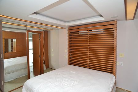 Casa de condomínio para alugar com 380m², 4 quartos e 6 vagas Casa de condomínio para alugar com 380m², 4 quartos e 6 vagasSuíte Principal