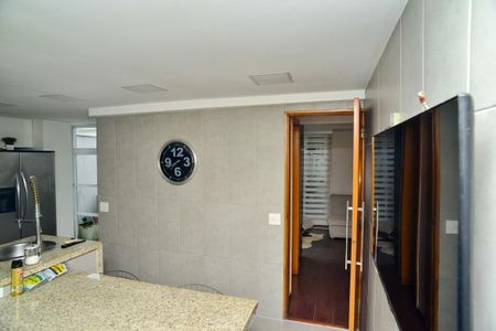 Casa de condomínio para alugar com 380m², 4 quartos e 6 vagas Casa de condomínio para alugar com 380m², 4 quartos e 6 vagasCozinha