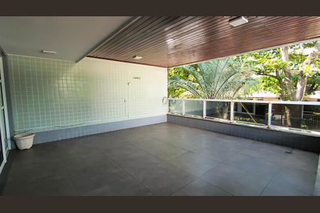 Apartamento para alugar com 106m², 2 quartos e 1 vagaVaranda 