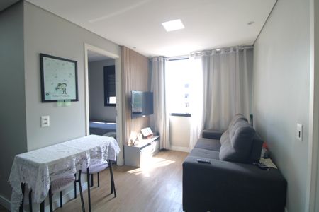 Sala de apartamento à venda com 2 quartos, 34m² em Jurubatuba, São Paulo
