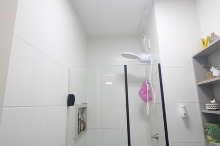 Banheiro de apartamento à venda com 2 quartos, 34m² em Jurubatuba, São Paulo