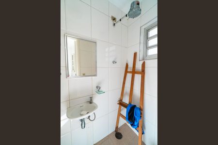 Casa à venda com 450m², 4 quartos e 2 vagas Casa à venda com 450m², 4 quartos e 2 vagasBanheiro de serviço