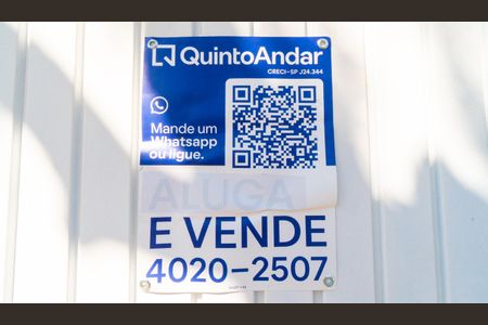 Casa à venda com 450m², 4 quartos e 2 vagas Casa à venda com 450m², 4 quartos e 2 vagasPlaquinha