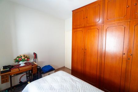 Casa à venda com 450m², 4 quartos e 2 vagas Casa à venda com 450m², 4 quartos e 2 vagasQuarto 2