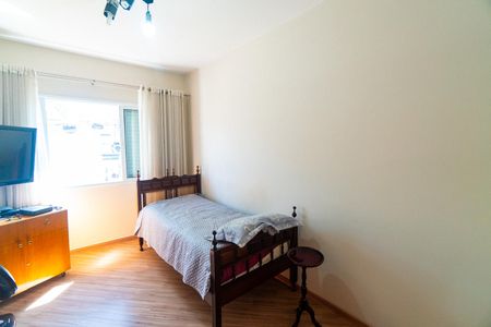 Casa à venda com 450m², 4 quartos e 2 vagas Casa à venda com 450m², 4 quartos e 2 vagasQuarto 1
