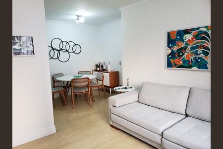 Apartamento à venda com 69m², 2 quartos e 1 vagaFoto 01