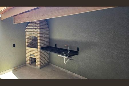 Casa à venda com 147m², 3 quartos e 2 vagas