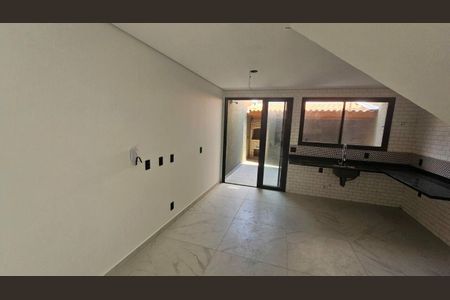 Casa à venda com 3 quartos, 147m² em Campo Grande, São Paulo