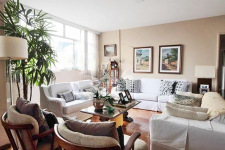 Apartamento à venda com 4 quartos, 210m² em Icaraí, Niterói