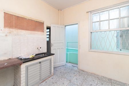 Casa à venda com 172m², 2 quartos e 1 vagaCozinha