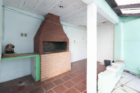Casa à venda com 172m², 2 quartos e 1 vagaQuintal