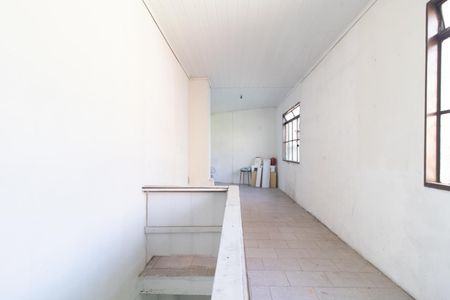 Casa à venda com 172m², 2 quartos e 1 vagaFundos
