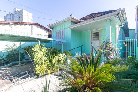 Casa à venda com 172m², 2 quartos e 1 vagaFachada