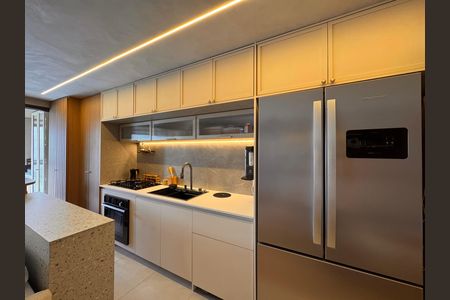 Apartamento à venda com 77m², 2 quartos e 1 vaga