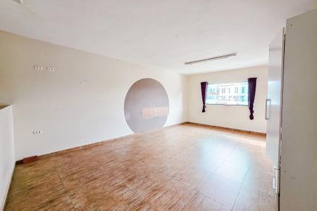 Casa à venda com 251m², 4 quartos e 2 vagas Casa à venda com 251m², 4 quartos e 2 vagasÁrea comum