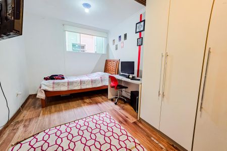 Casa à venda com 251m², 4 quartos e 2 vagas Casa à venda com 251m², 4 quartos e 2 vagasQuarto 2