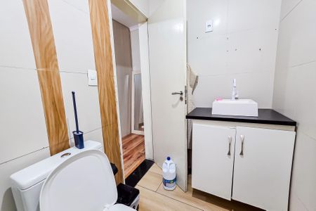 Casa à venda com 251m², 4 quartos e 2 vagas Casa à venda com 251m², 4 quartos e 2 vagasBanheiro da Suíte