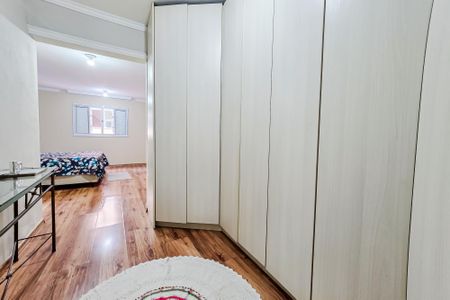 Casa à venda com 251m², 4 quartos e 2 vagas Casa à venda com 251m², 4 quartos e 2 vagasSuíte