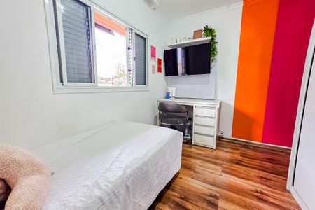 Casa à venda com 251m², 4 quartos e 2 vagas Casa à venda com 251m², 4 quartos e 2 vagasQuarto