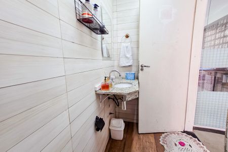 Casa à venda com 251m², 4 quartos e 2 vagas Casa à venda com 251m², 4 quartos e 2 vagasÁrea comum