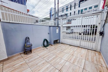 Casa à venda com 251m², 4 quartos e 2 vagas Casa à venda com 251m², 4 quartos e 2 vagasGaragem