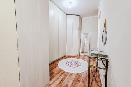 Casa à venda com 251m², 4 quartos e 2 vagas Casa à venda com 251m², 4 quartos e 2 vagasSuíte