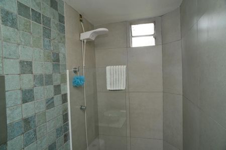 Banheiro de kitnet/studio para alugar com 1 quarto, 31m² em Barra da Tijuca, Rio de Janeiro