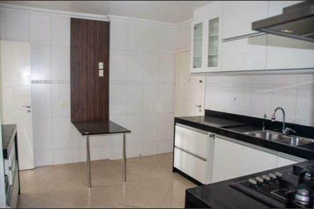 Apartamento à venda com 177m², 4 quartos e 3 vagas