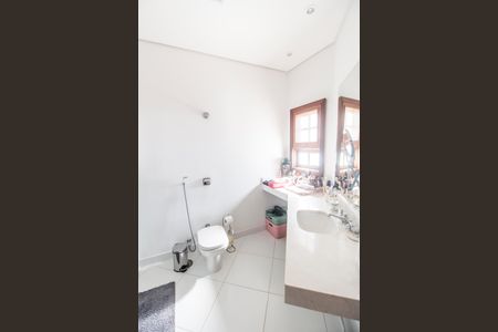 Casa de condomínio para alugar com 700m², 4 quartos e 7 vagasBanheiro da Suíte