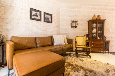 Casa de condomínio para alugar com 700m², 4 quartos e 7 vagasSala