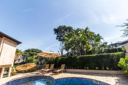 Casa de condomínio para alugar com 700m², 4 quartos e 7 vagasVista