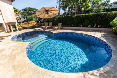 Casa de condomínio para alugar com 700m², 4 quartos e 7 vagasPiscina