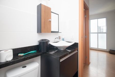 Apartamento para alugar com 46m², 2 quartos e 1 vaga Apartamento para alugar com 46m², 2 quartos e 1 vagaBanheiro