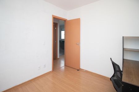 Quarto 1 de apartamento para alugar com 2 quartos, 46m² em Restinga, Porto Alegre