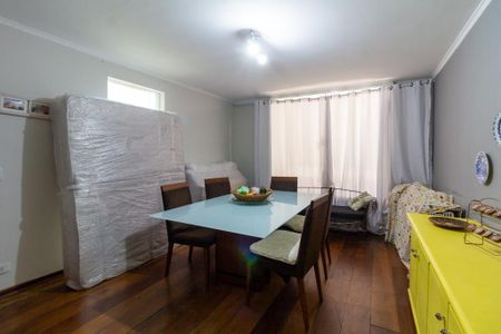 Casa à venda com 4 quartos, 186m² em Jardim Prudência, São Paulo