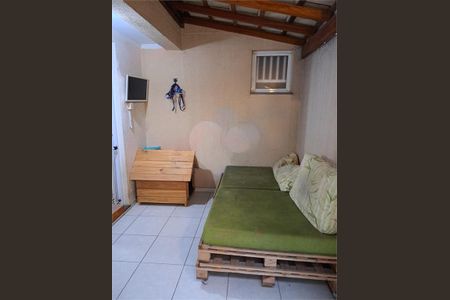 Apartamento à venda com 74m², 2 quartos e 1 vaga