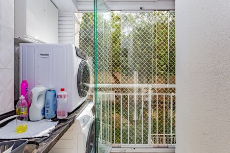 Apartamento à venda com 65m², 2 quartos e 1 vagaÁrea de Serviço