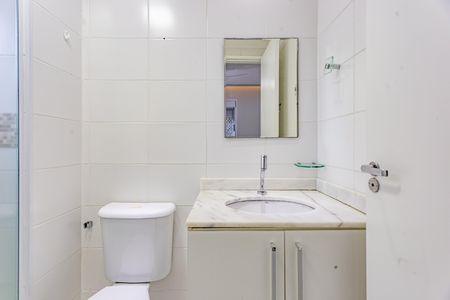 Apartamento para alugar com 65m², 3 quartos e 1 vaga Apartamento para alugar com 65m², 3 quartos e 1 vagaBanheiro da Suíte