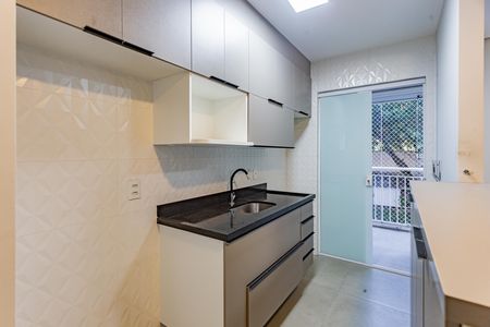Cozinha de apartamento para alugar com 3 quartos, 65m² em Vila Moraes, São Paulo