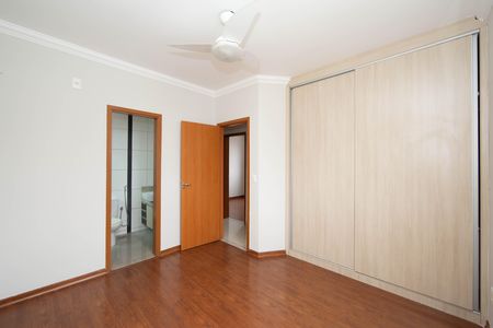 Apartamento à venda com 78m², 3 quartos e 2 vagas Apartamento à venda com 78m², 3 quartos e 2 vagasQUARTO1