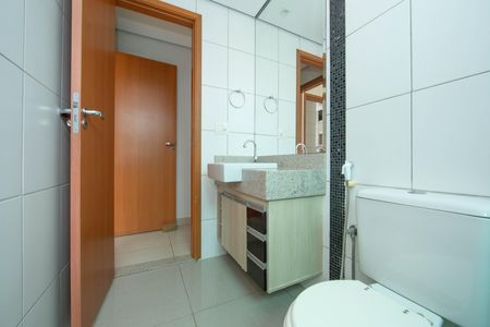 BANHEIRO2 de apartamento à venda com 3 quartos, 78m² em Colégio Batista, Belo Horizonte