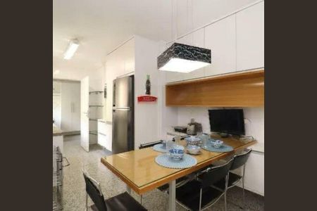 Apartamento à venda com 139m², 3 quartos e 3 vagas