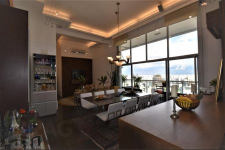 Apartamento à venda com 2 quartos, 128m² em Cerqueira César, São Paulo