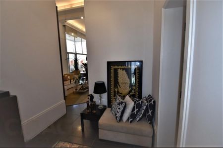 Apartamento à venda com 2 quartos, 128m² em Cerqueira César, São Paulo