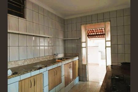 Cozinha de casa para alugar com 3 quartos, 360m² em Bom Retiro, Betim