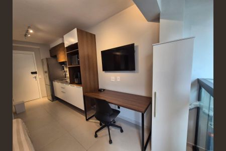 Sala/Quarto de kitnet/studio para alugar com 1 quarto, 24m² em Vila Cordeiro, São Paulo