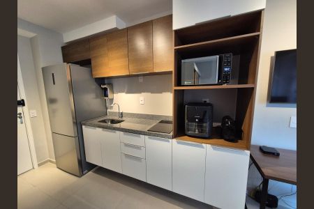 Cozinha de kitnet/studio para alugar com 1 quarto, 24m² em Vila Cordeiro, São Paulo